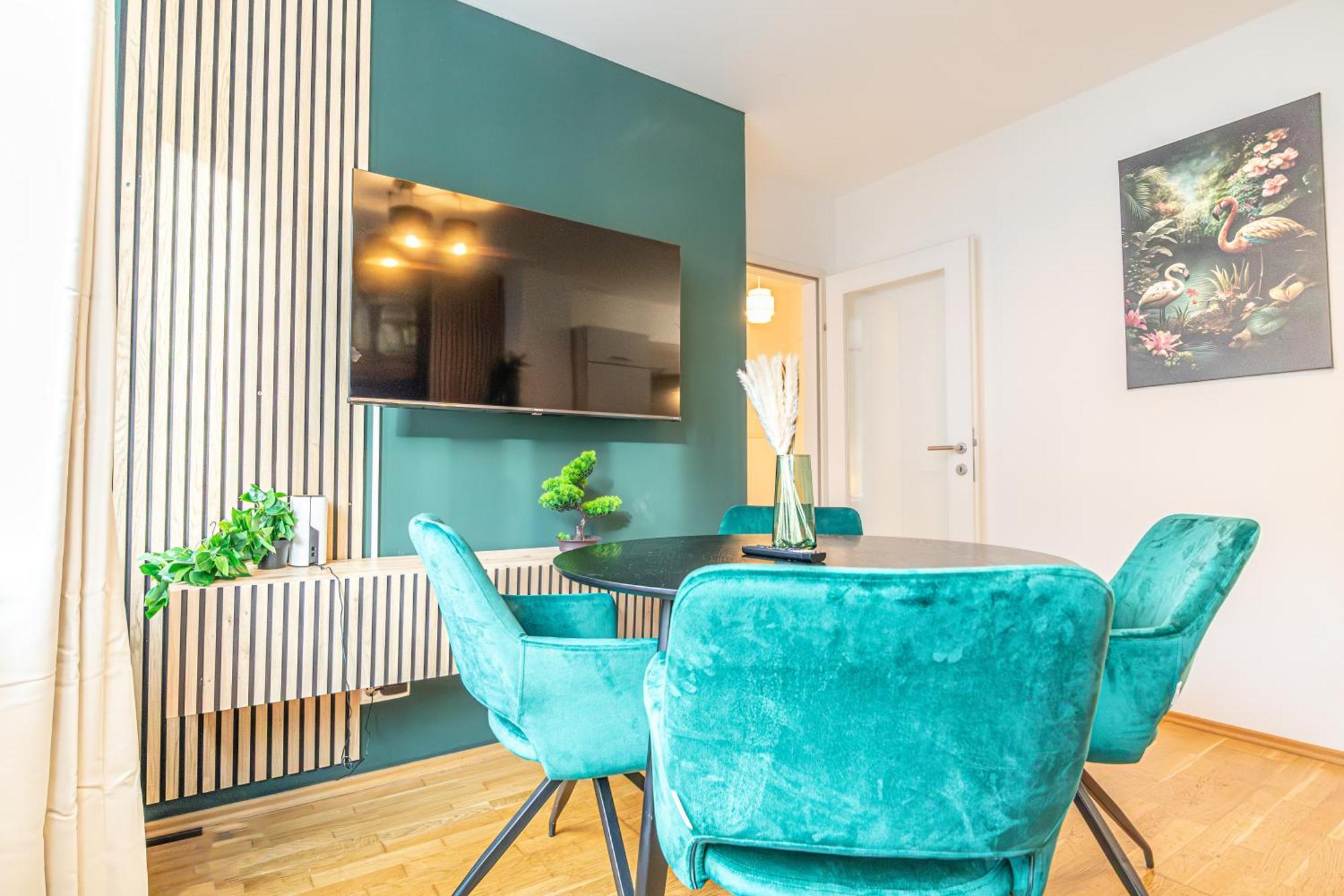 Appartamento Charming 1Br, Steps From Reumannplatz U1 Vienna Esterno foto